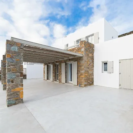 Villa Naousa